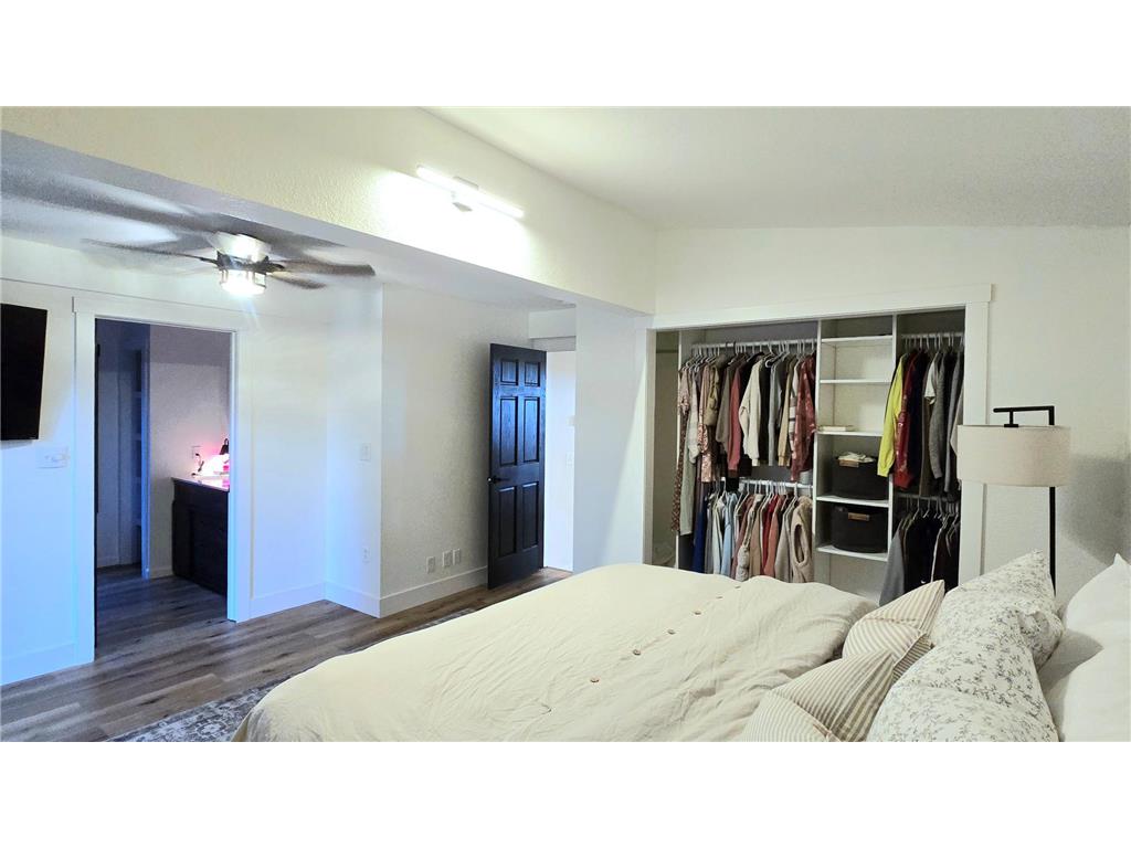 600 Birch Avenue N New Richland MN 56072 6814838 image18