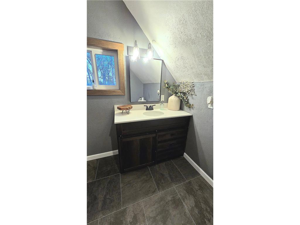 600 Birch Avenue N New Richland MN 56072 6814838 image28