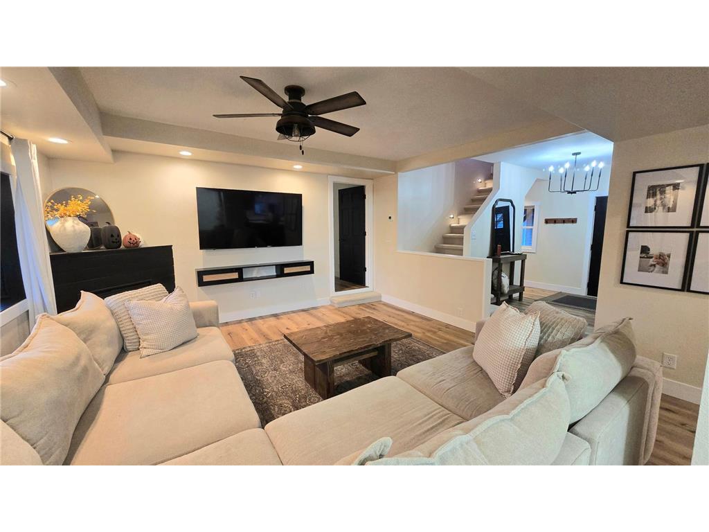 600 Birch Avenue N New Richland MN 56072 6814838 image8