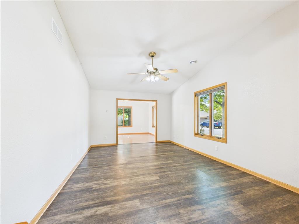 600 Boulevard Avenue NE Montgomery MN 56069 6772463 image12