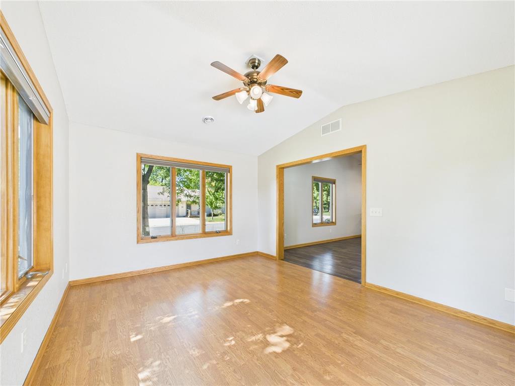 600 Boulevard Avenue NE Montgomery MN 56069 6772463 image16