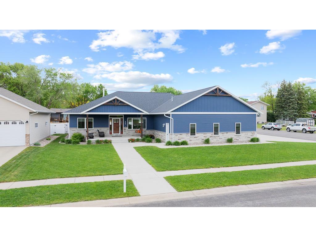 600 Elizabeth Street Marshall MN 56258 7075875 image1