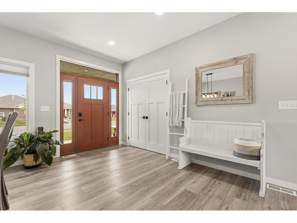 600 Elizabeth Street Marshall MN 56258 7075875 image12