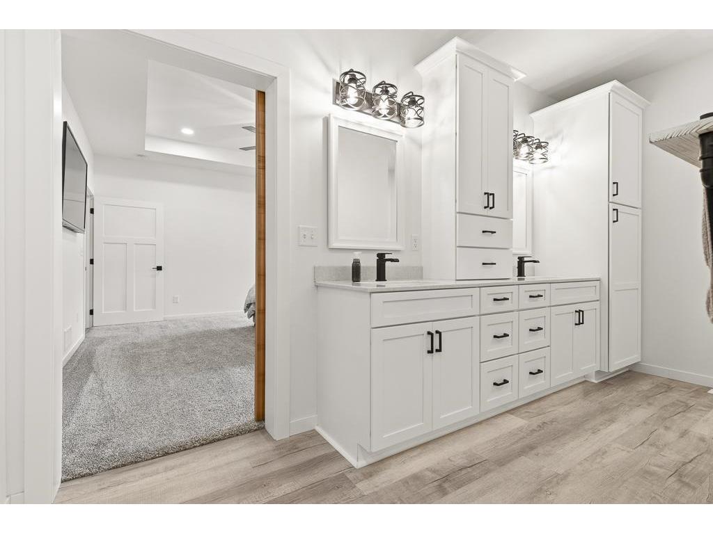 600 Elizabeth Street Marshall MN 56258 7075875 image34