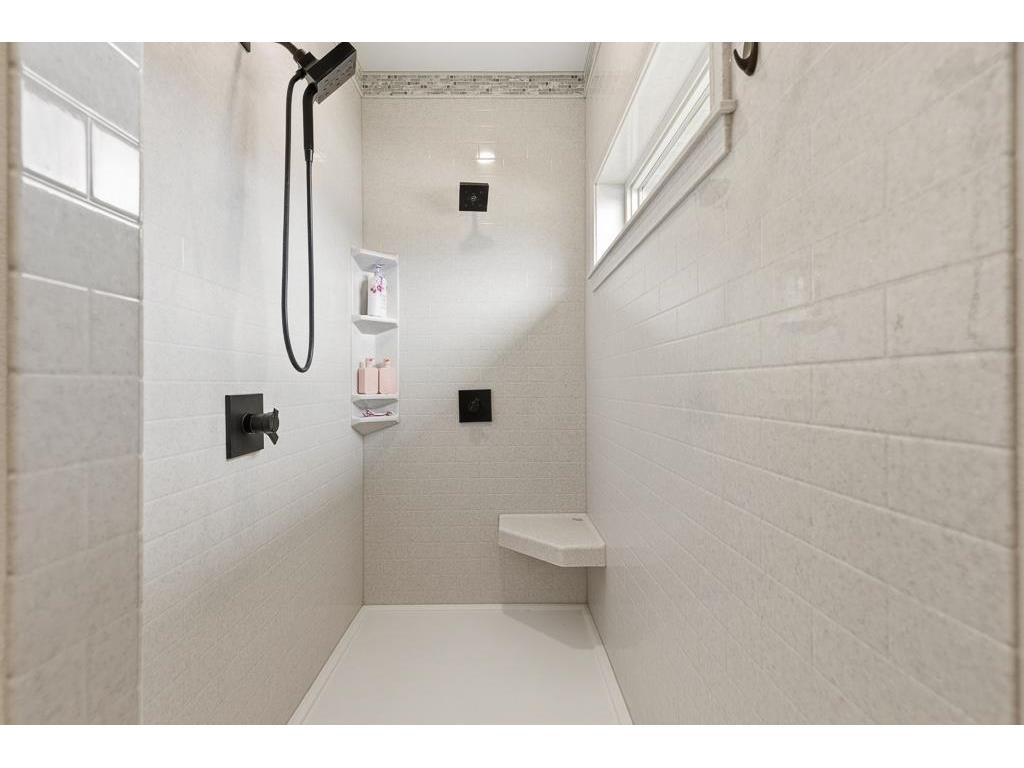 600 Elizabeth Street Marshall MN 56258 7075875 image36