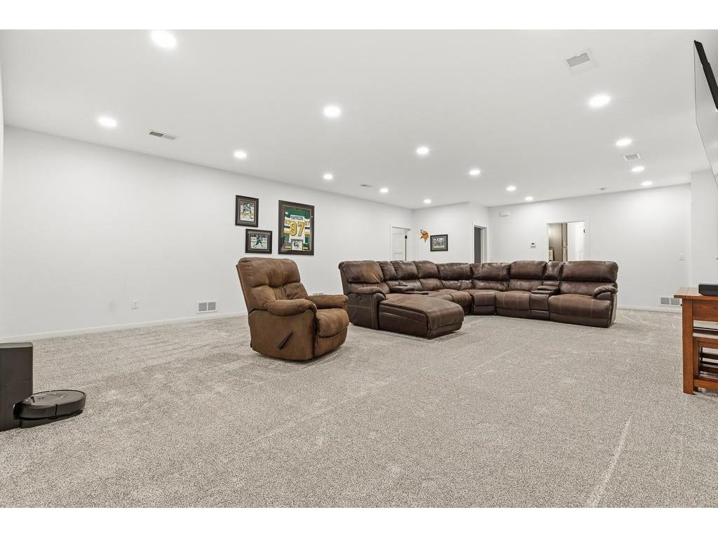 600 Elizabeth Street Marshall MN 56258 7075875 image58