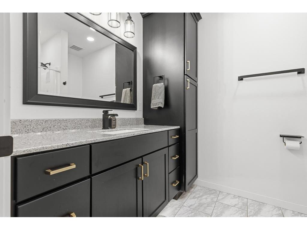 600 Elizabeth Street Marshall MN 56258 7075875 image66