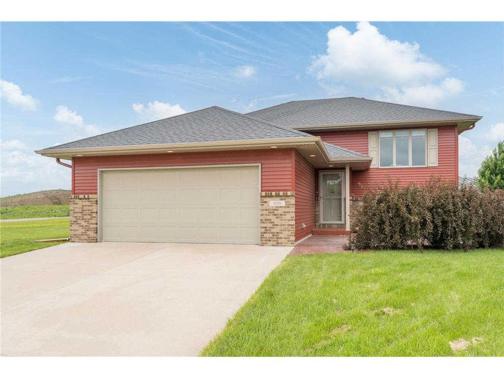 600 Fieldcrest Drive Mankato MN 56001 6576242 image1