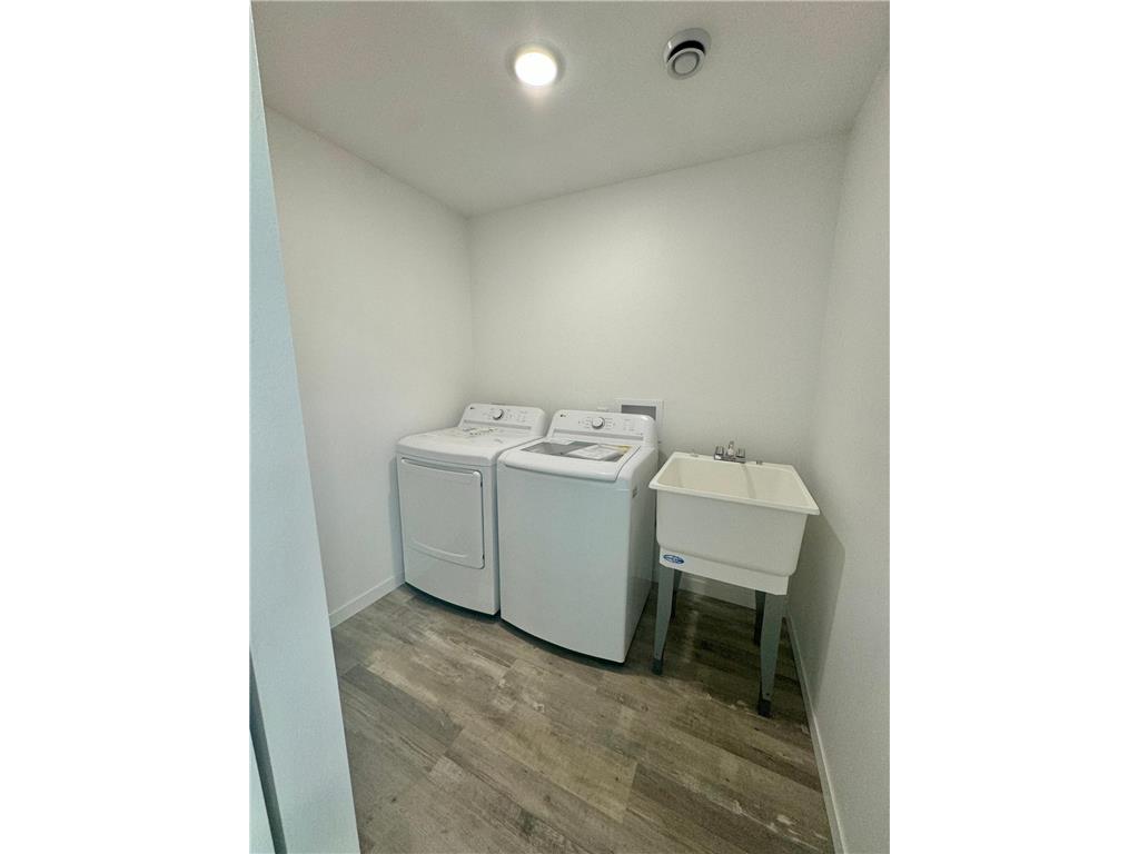 600 Garfield Street SE Warroad MN 56763 6680399 image15