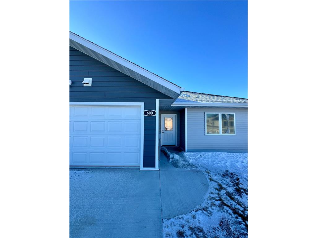 600 Garfield Street SE Warroad MN 56763 6680399 image19
