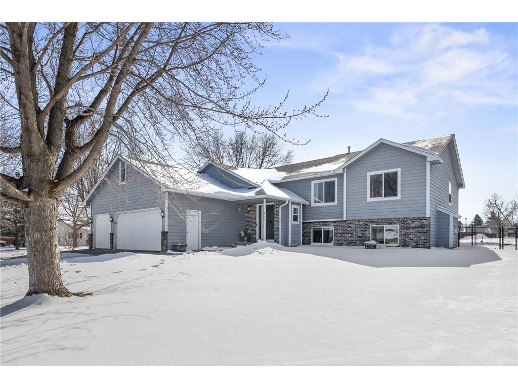 600 Ironwood Avenue NE New Prague MN 56071 7039073 image1