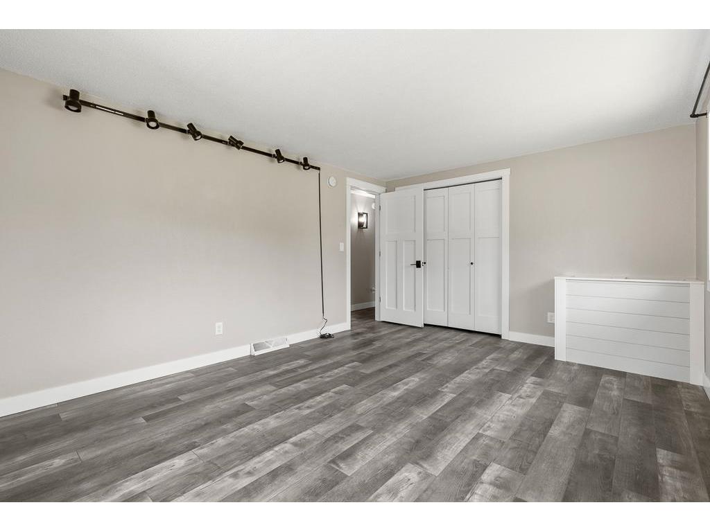 600 Lawrence Street Marshall MN 56258 7087166 image27