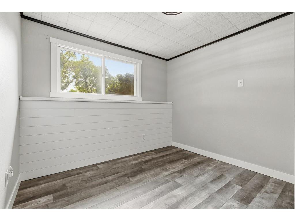 600 Lawrence Street Marshall MN 56258 7087166 image35
