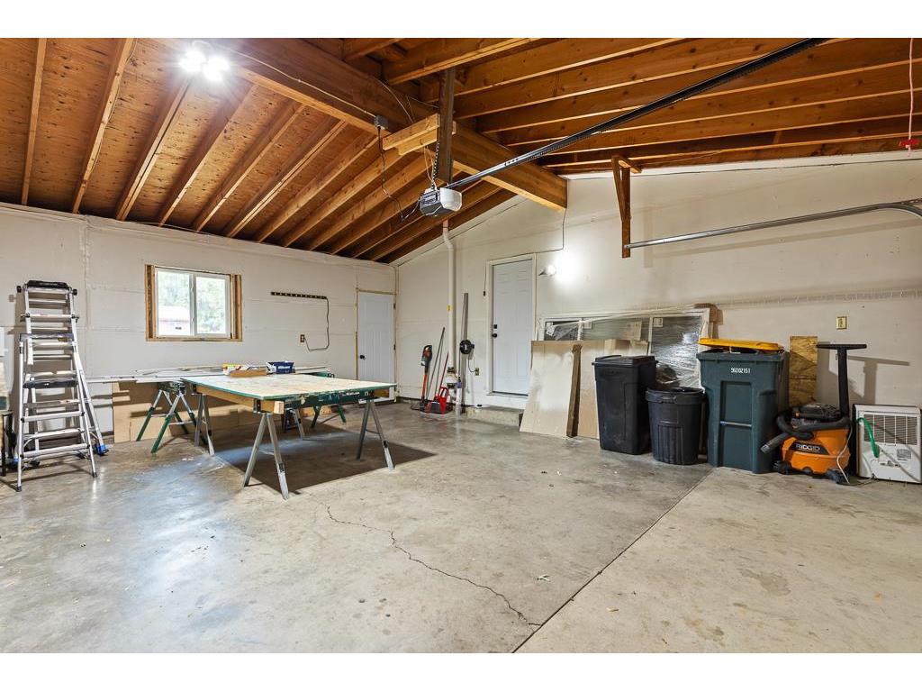 600 Lawrence Street Marshall MN 56258 7087166 image49