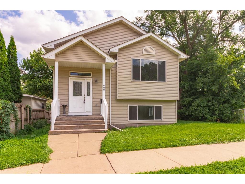 600 Michigan Street Saint Paul MN 55102 6568260 image1