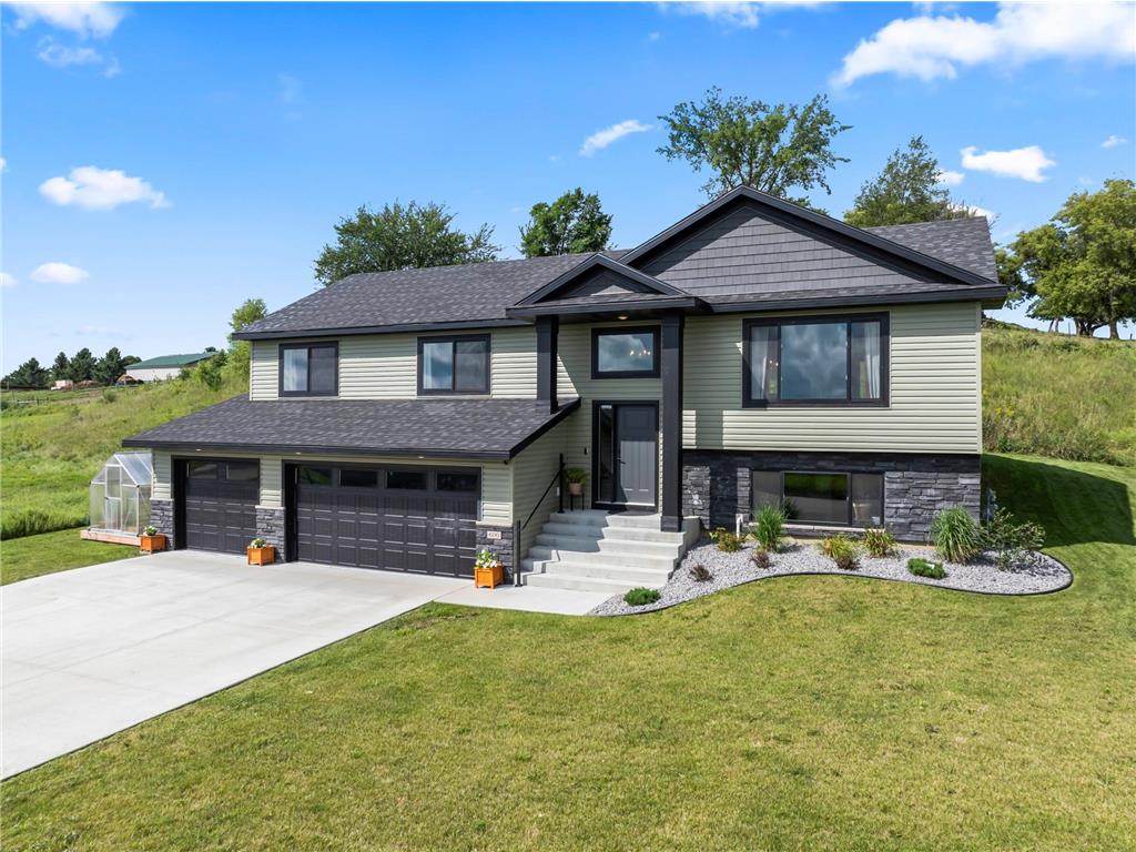 600 Mulligan Drive Zumbrota MN 55992 7008923 image1