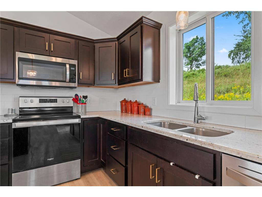 600 Mulligan Drive Zumbrota MN 55992 7008923 image13