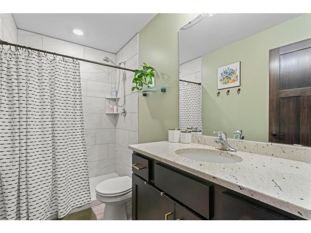 600 Mulligan Drive Zumbrota MN 55992 7008923 image18