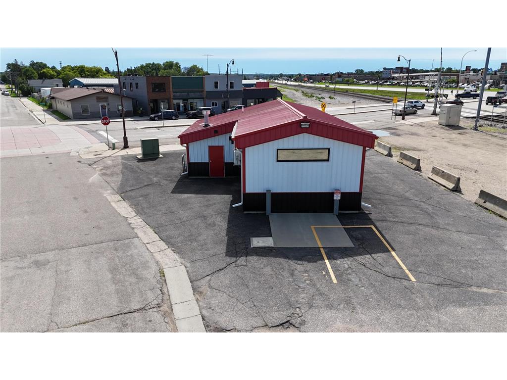 600 N Washington Avenue Detroit Lakes MN 56501 7092149 image22