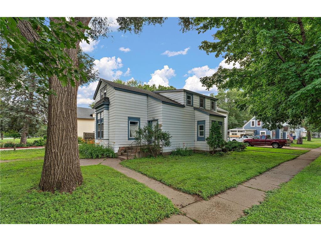 600 Oak Street Farmington MN 55024 7036470 image1