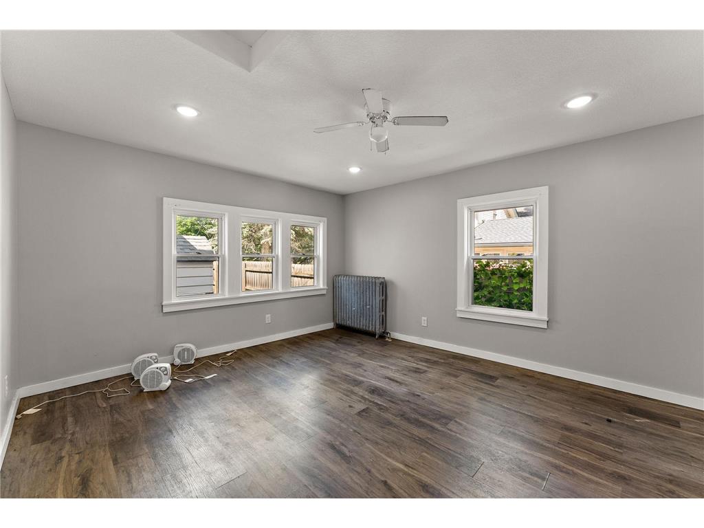 600 Oak Street Farmington MN 55024 7036470 image10