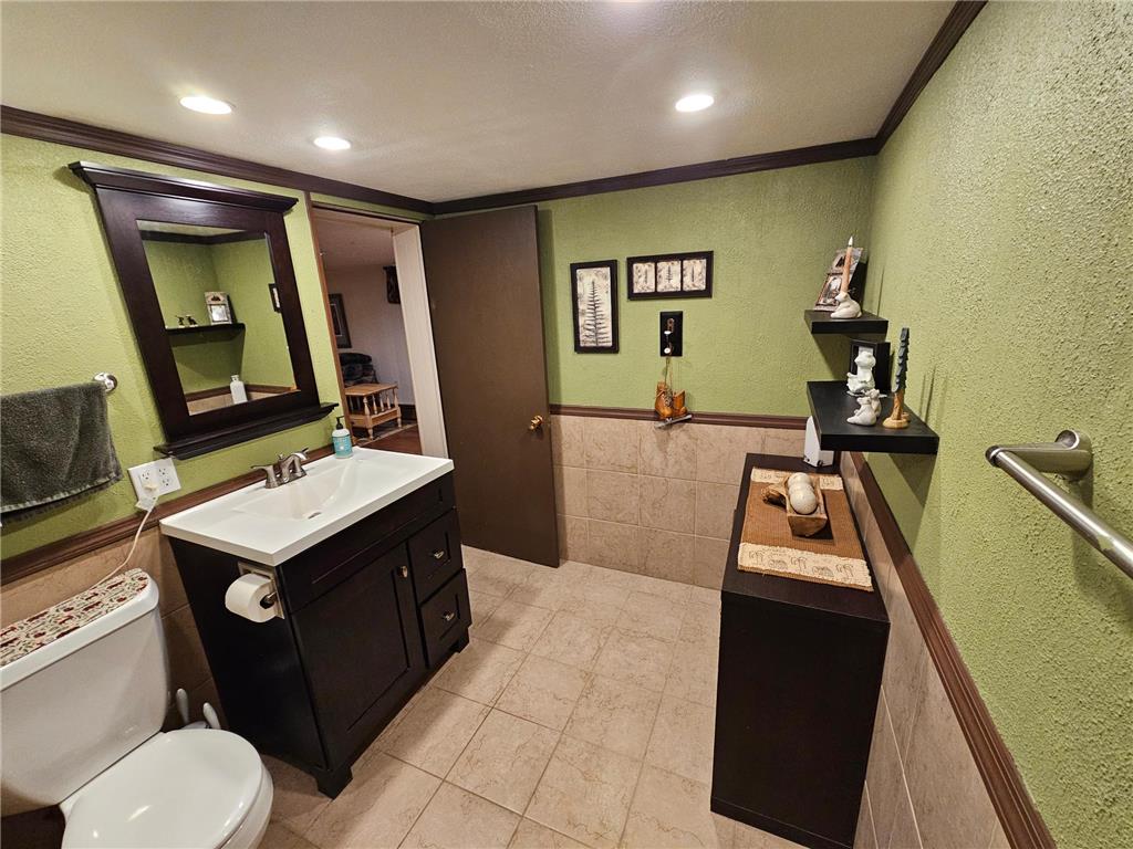 600 S Birch Street Lamberton MN 56152 6805115 image31