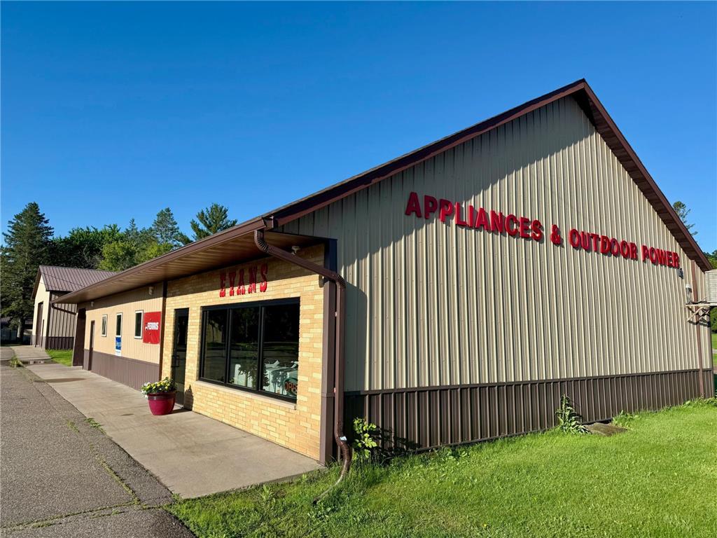 600 Superior Avenue Randall MN 56475 6395145 image1