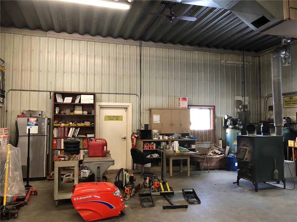 600 Superior Avenue Randall MN 56475 6395145 image9