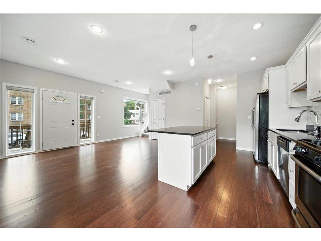 600 W 32nd Street #2 Minneapolis MN 55408 7083339 image9
