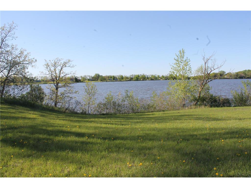 600 W Lake Street Avoca MN 56114 6198323 image1