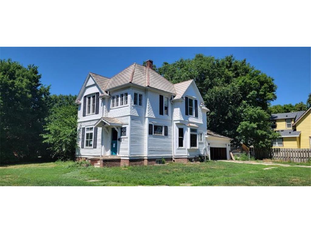 600 W Marshall Street, Marshall, MN 56258 MLS 6268726 Edina Realty