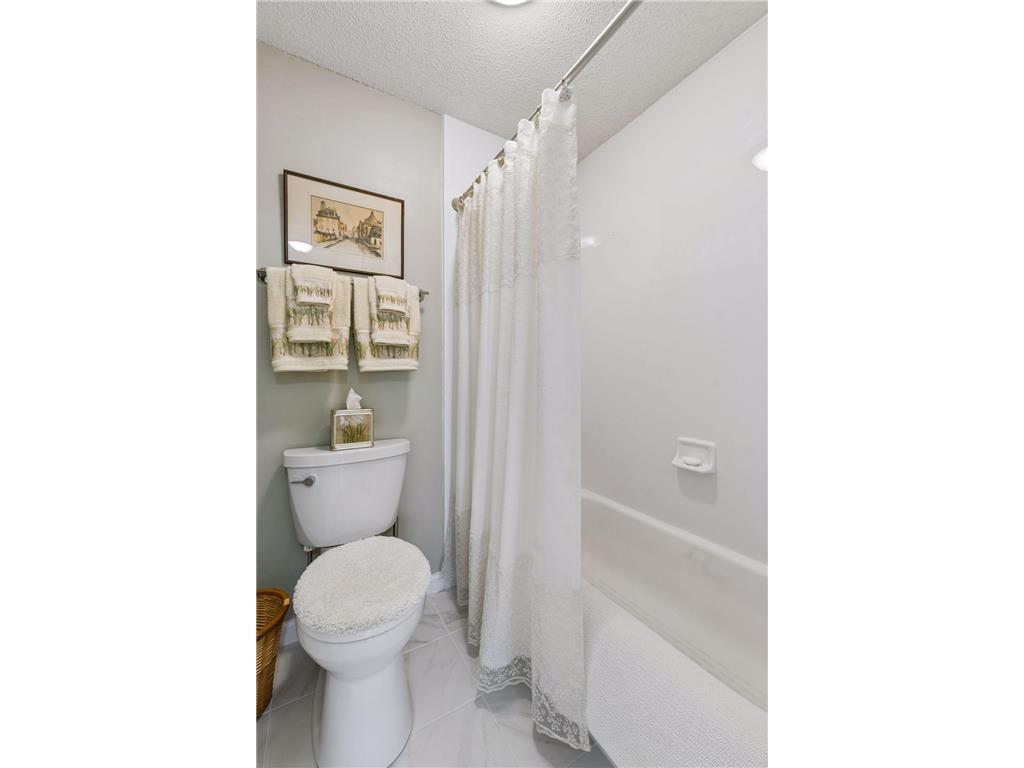 6000 Chasewood Parkway #204 Minnetonka MN 55343 7067481 image25