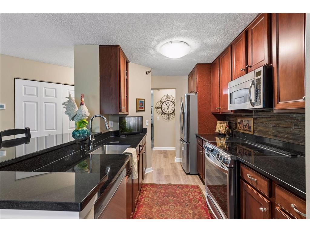 6000 Chasewood Parkway #204 Minnetonka MN 55343 7067481 image6