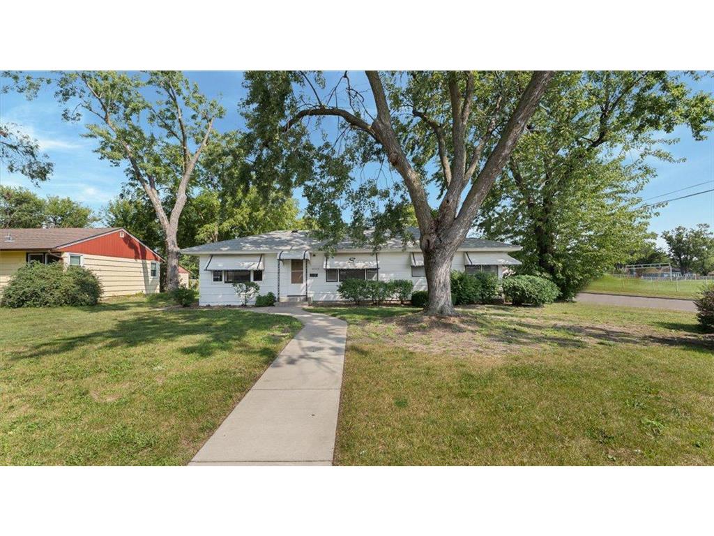 6000 Girard Avenue N Brooklyn Center MN 55430 6779175 image1