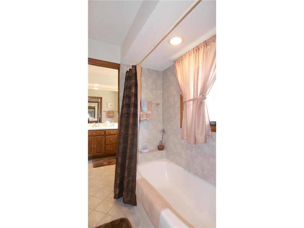 6000 Timberglade Circle Bloomington MN 55438 7050372 image21