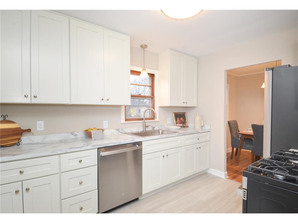 6001 Emerson Avenue N Brooklyn Center MN 55430 6637204 image1