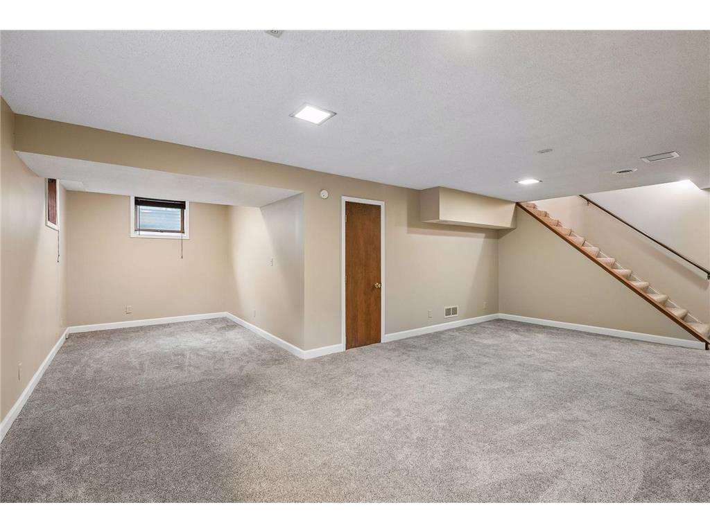 6001 W 98th Street Bloomington MN 55438 7058456 image26