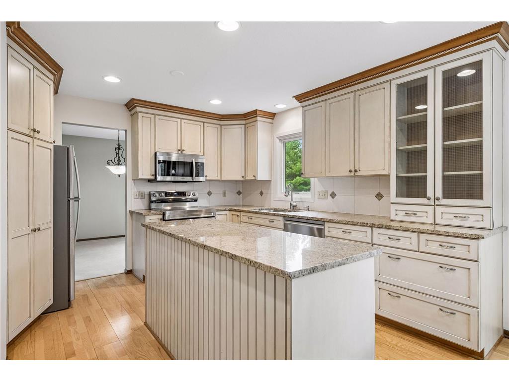 6001 W 98th Street Bloomington MN 55438 7058456 image8