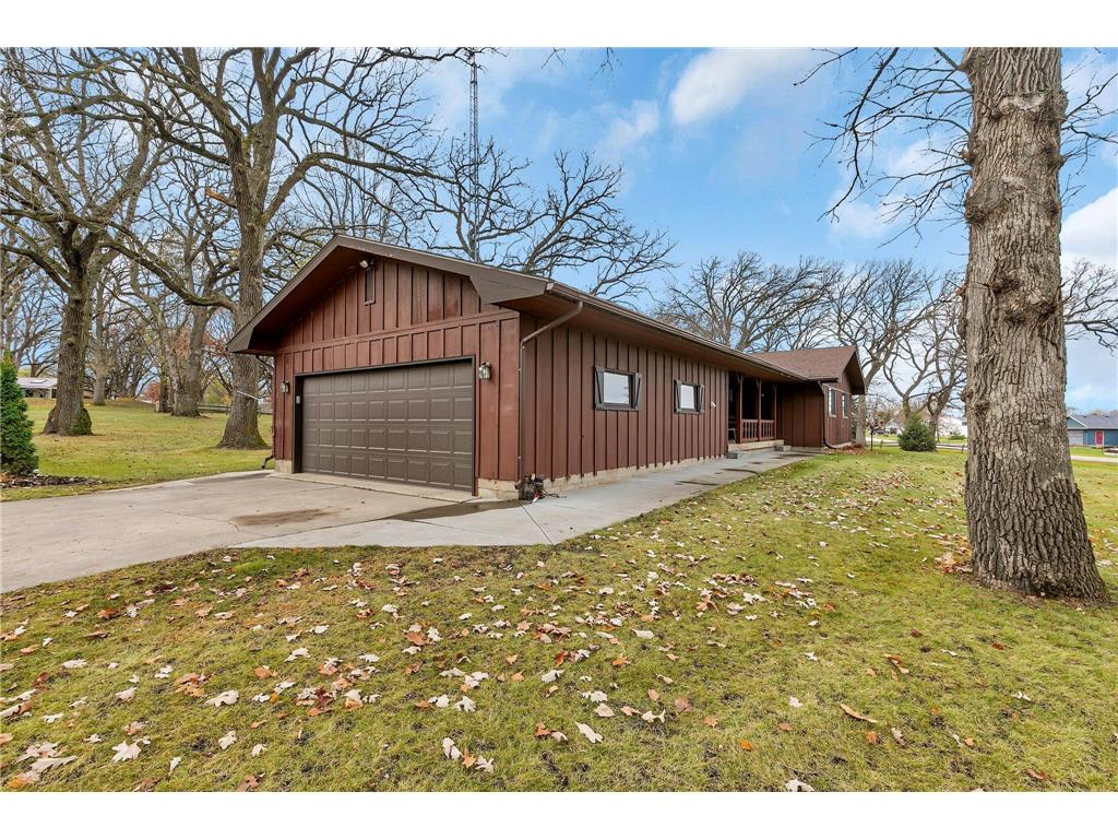 60021 279th Street Litchfield MN 55355 6623766 image1