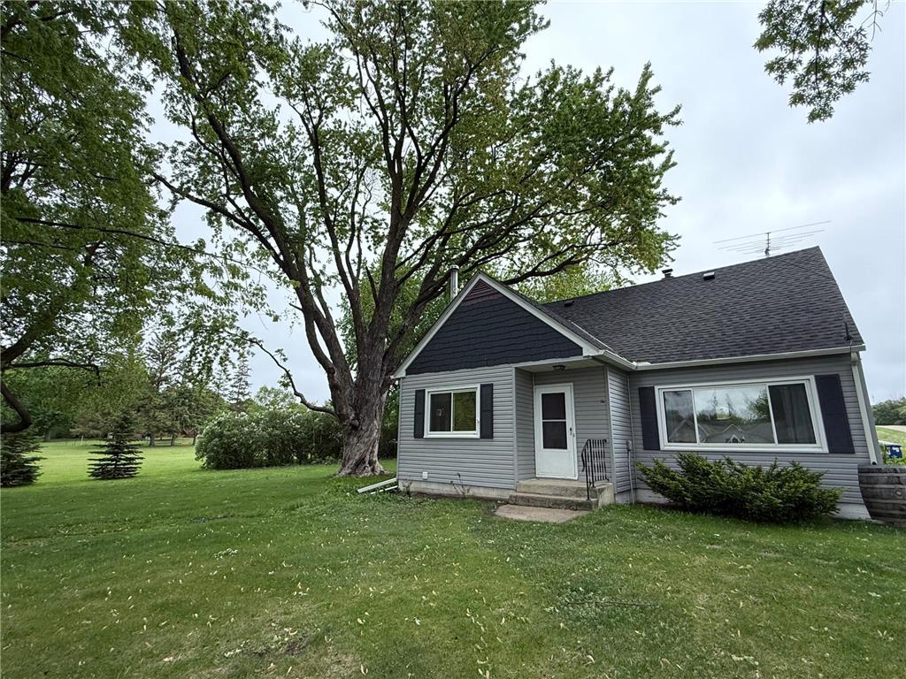 60024 205th Street Litchfield MN 55355 6721503 image1