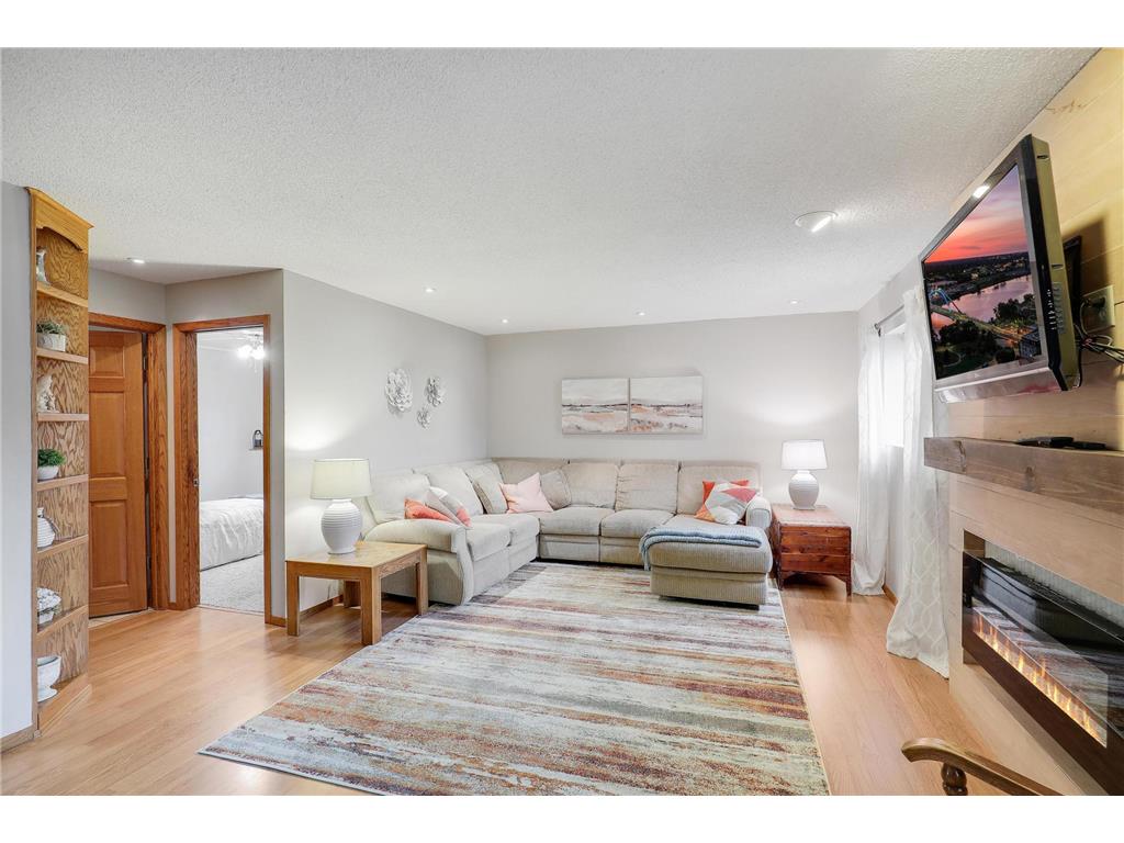6008 114th Lane N Champlin MN 55316 7058770 image26