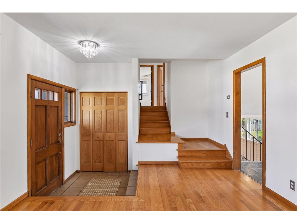 6009 Chapel Drive Edina MN 55439 7059960 image2