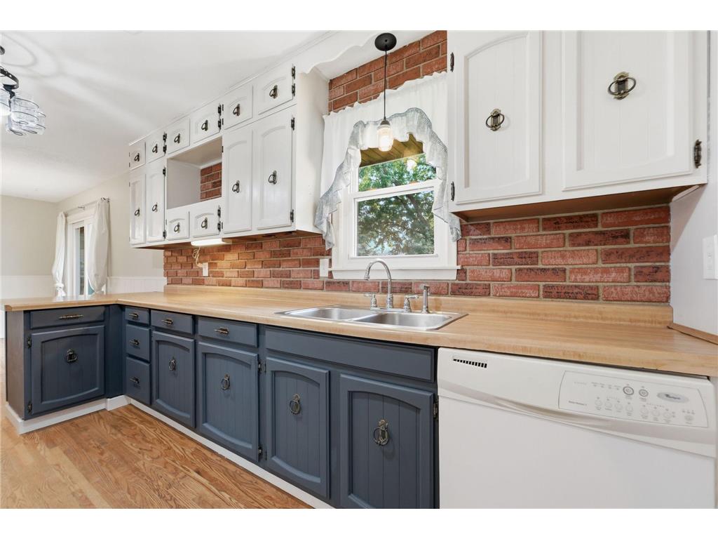 6009 Quebec Avenue N New Hope MN 55428 7106497 image16