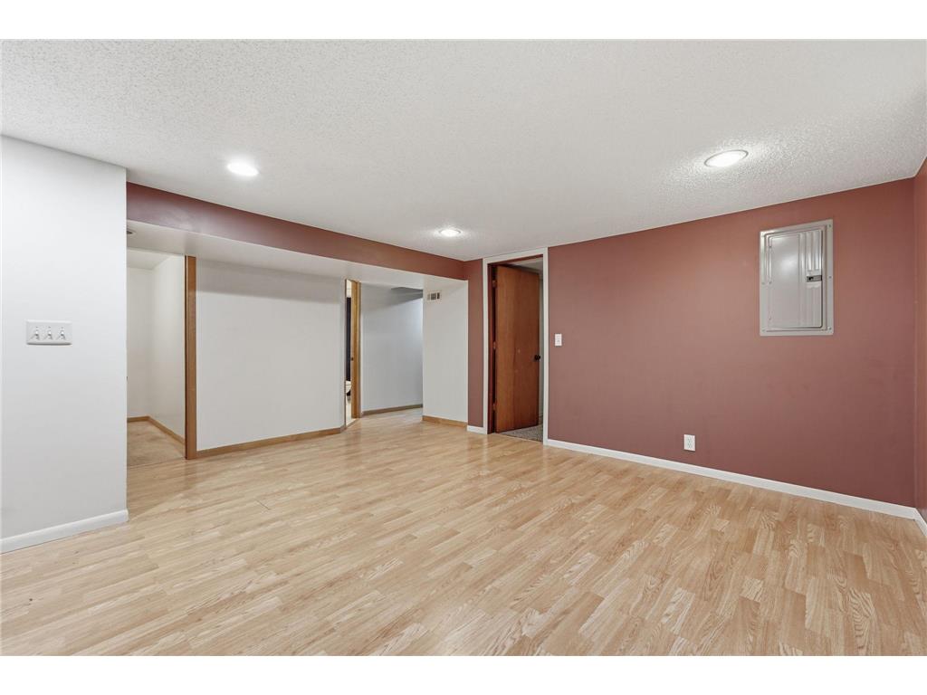 6009 Quebec Avenue N New Hope MN 55428 7106497 image26