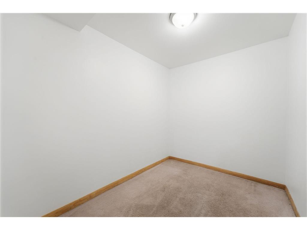 6009 Quebec Avenue N New Hope MN 55428 7106497 image35