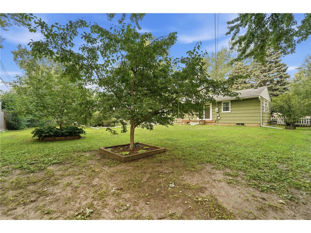 6009 Quebec Avenue N New Hope MN 55428 7106497 image48