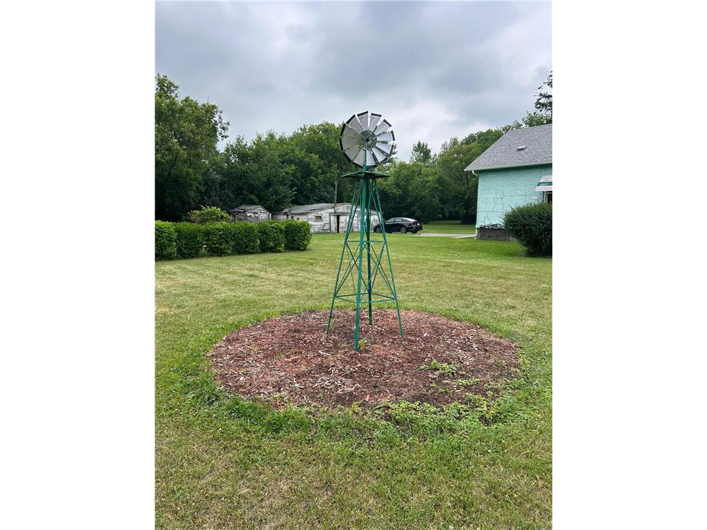 601 11th Street E Thief River Falls MN 56701 7111210 image11