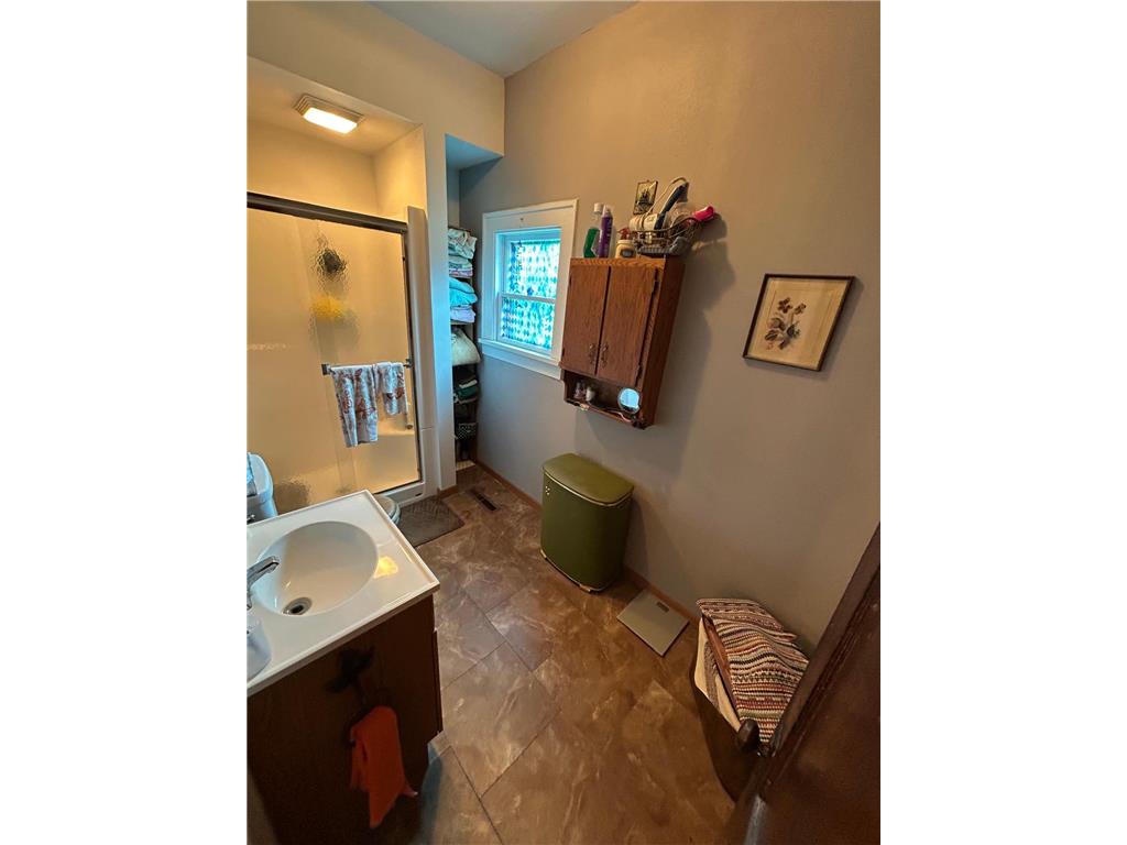 601 11th Street E Thief River Falls MN 56701 7111210 image26