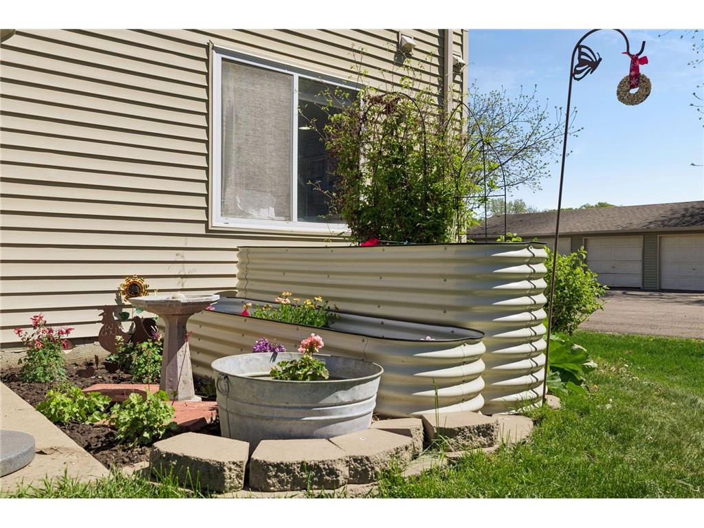 601 35th Street W Hastings MN 55033 7067102 image33
