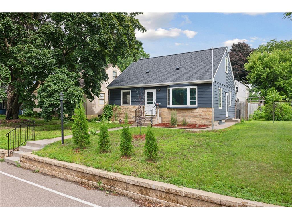 601 37th Avenue NE Columbia Heights MN 55421 6737592 image1